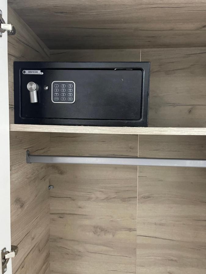 Discret Apartament One Търговище Екстериор снимка