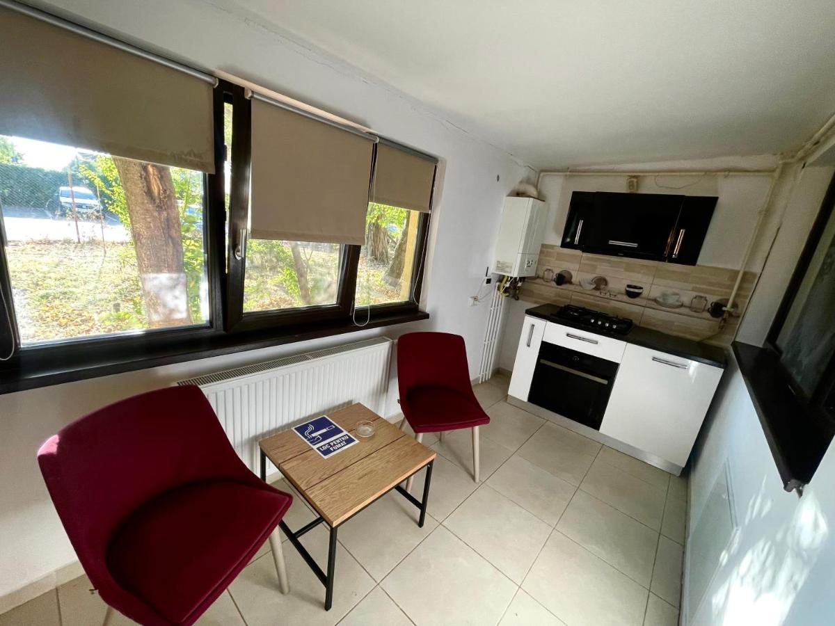Discret Apartament One Търговище Екстериор снимка